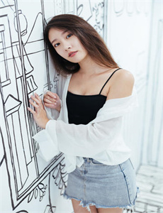 《最美情侣高清免费视频播放》